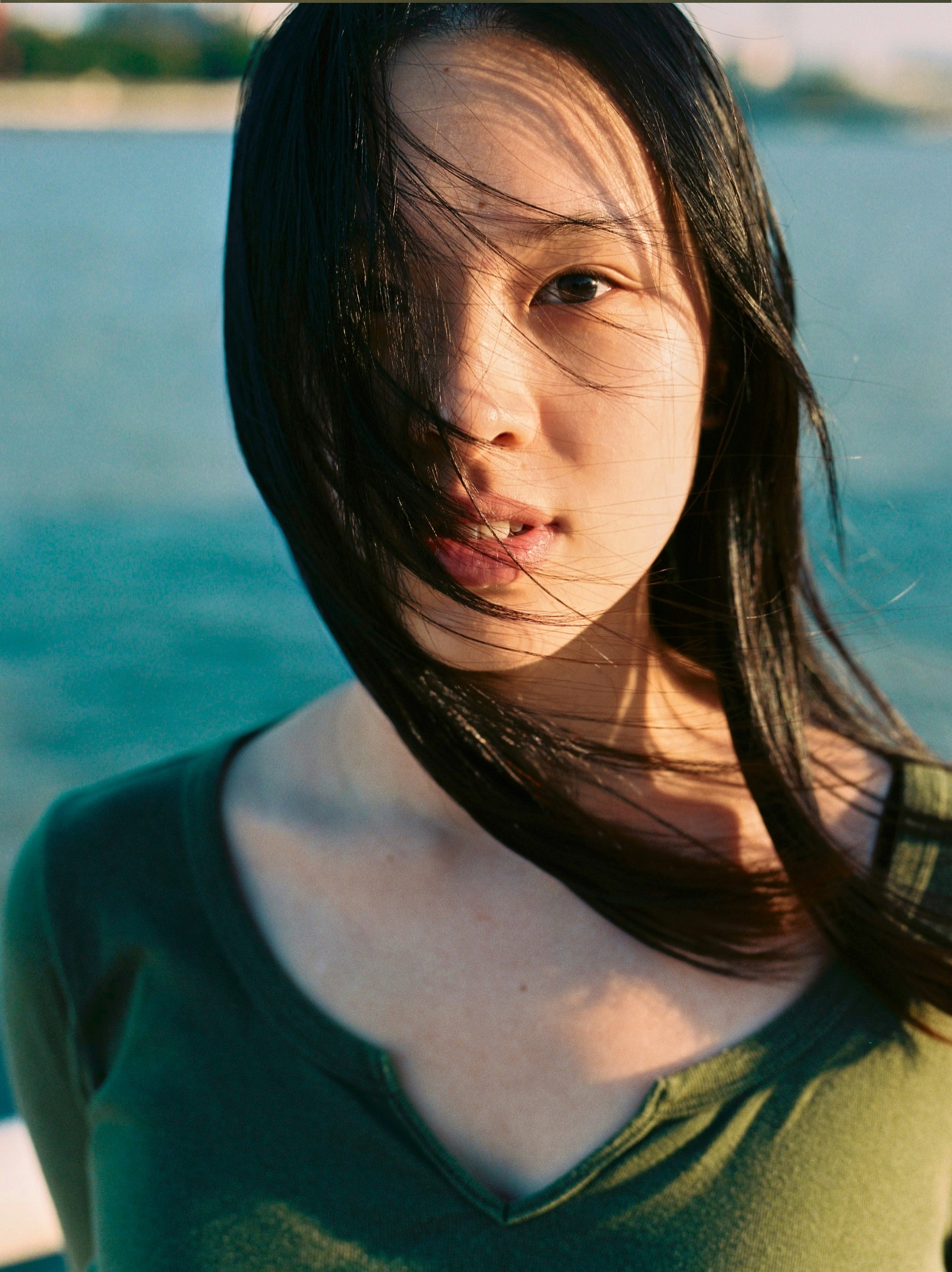 人物后面增加文字